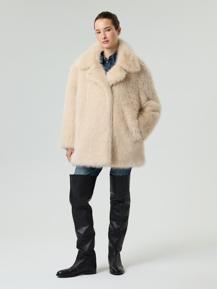 Экошуба оверсайз с английским воротником под песца