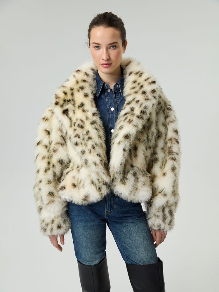 Экошуба с баской и объемными рукавами